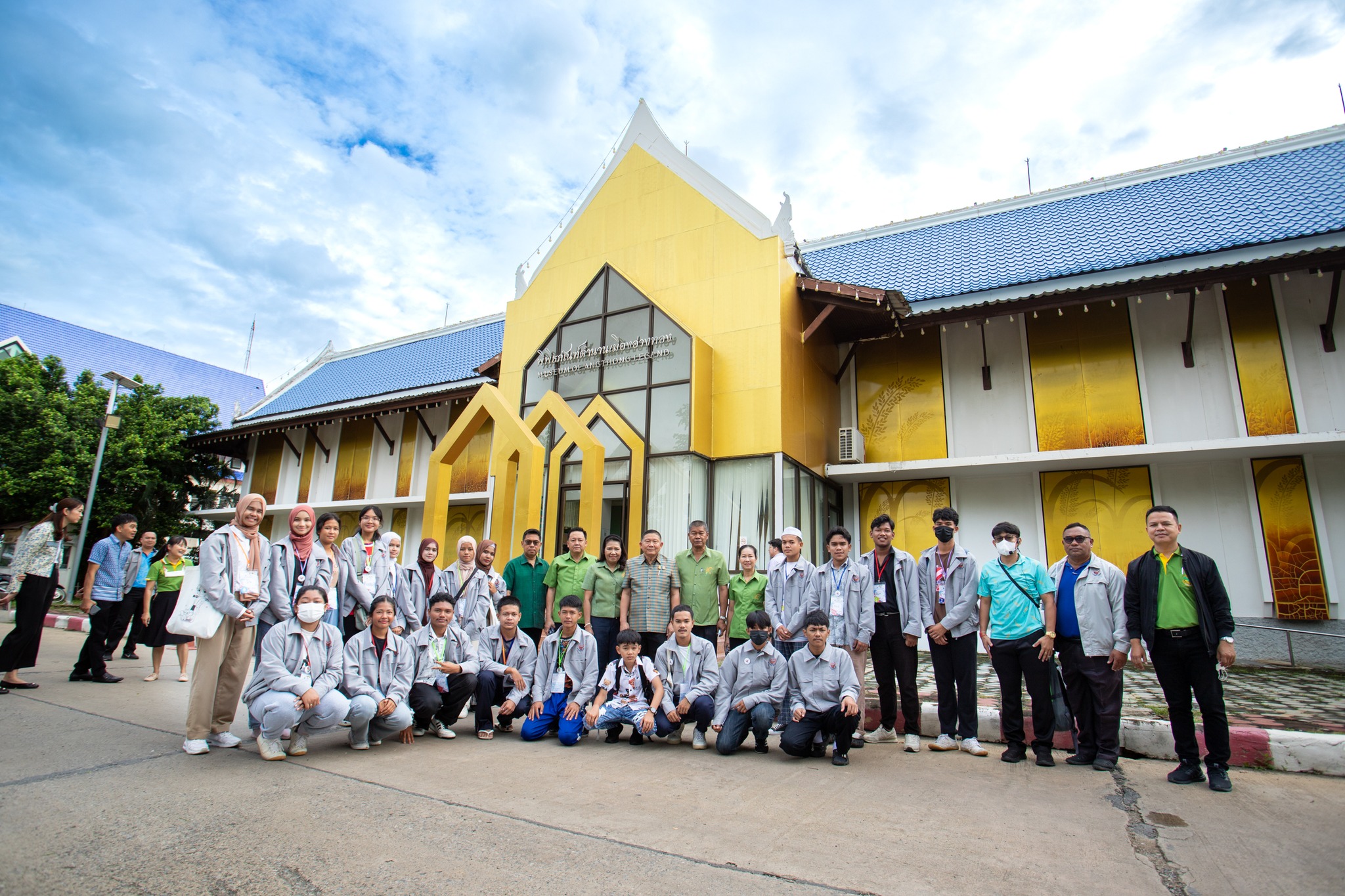 ต้อนรับคณะเยาวชนโครงการ “สานใจไทย สู่ใจใต้” รุ่นที่ ๔๑ ทัศนศึกษาเพื่อแลกเปลี่ยนเรียนรู้พหุวัฒนธรรม